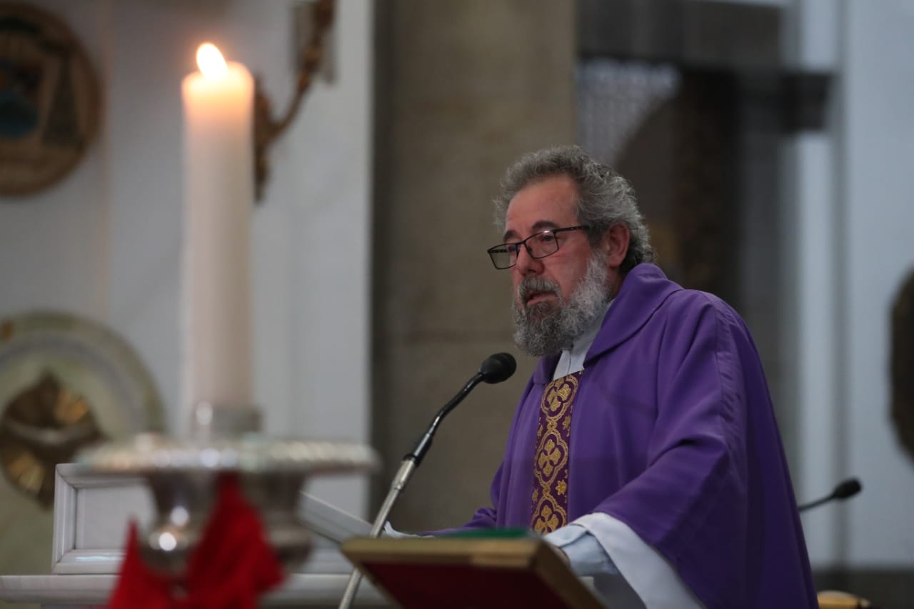 El sacerdote Mauro Verzeletti trabajó en Guatemala durante 23 años en la protección de los migrantes. (Foto Prensa Libre: Juan Diego González)