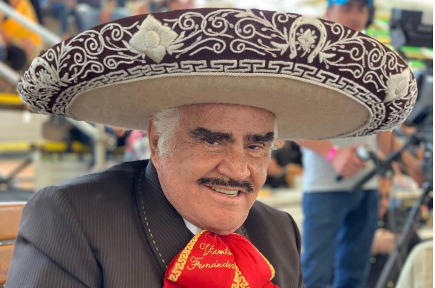 Los devotos de la Virgen de Guadalupe acudían a escuchar cantar a Vicente Fernández en Zapopan durante diciembre. (Foto: Instagram)