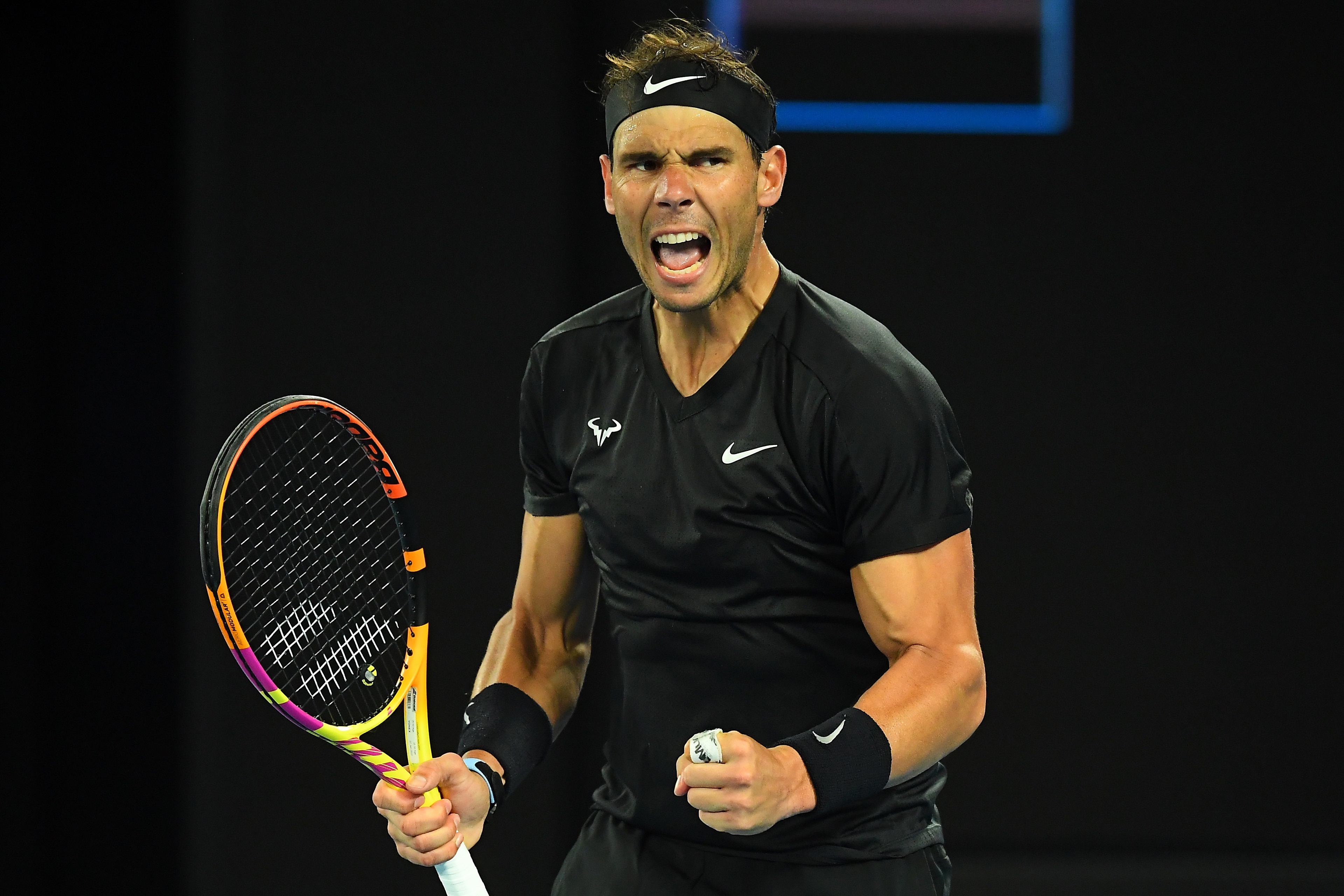 El español Rafael Nadal celebra ante el finlandés Emil-Ruusuvuor en el sexto día del Melbourne Summer Set en el Melbourne Park de Melbourne, Australia. (Foto Prensa Libre: EFE)