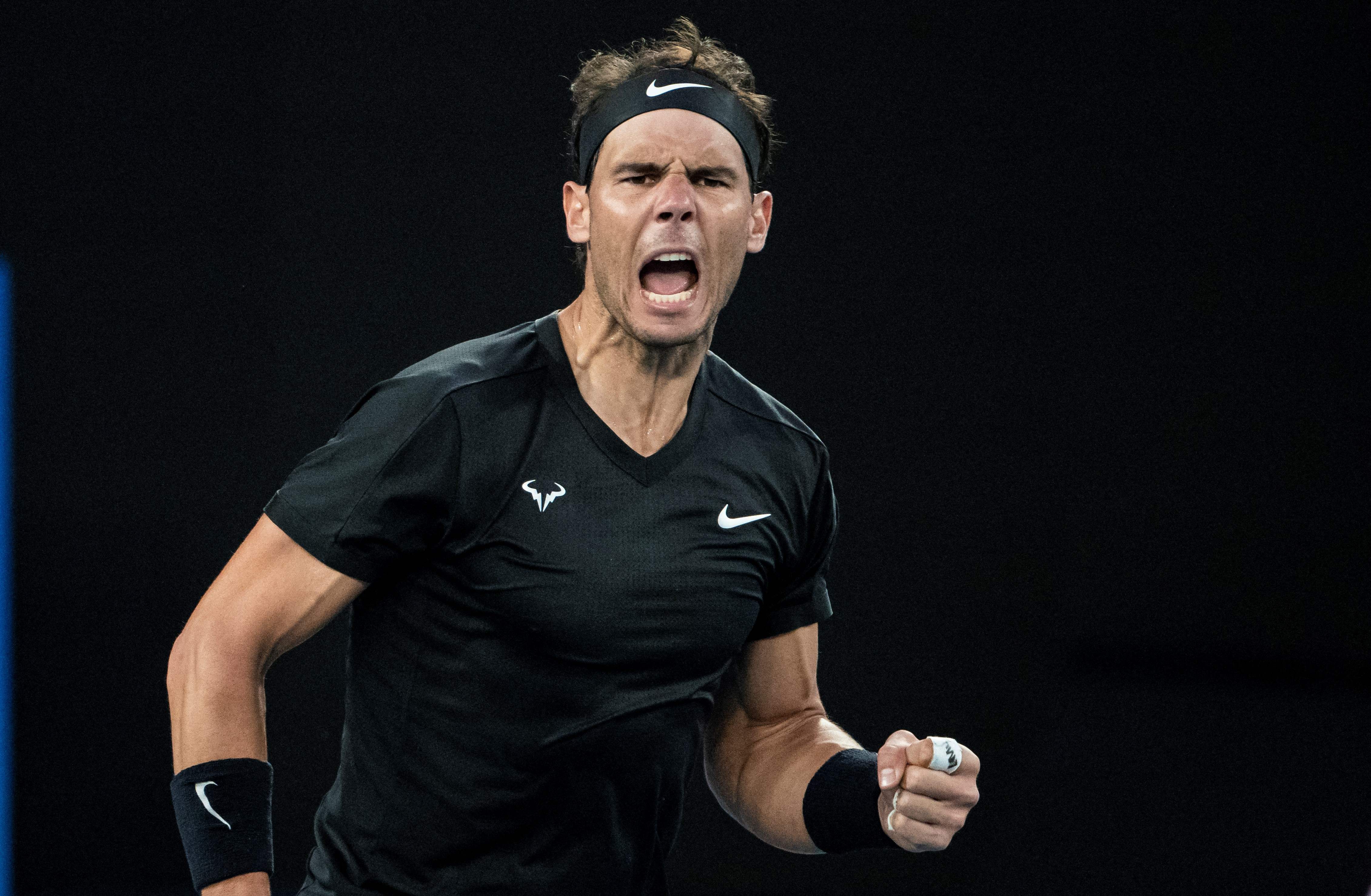 El tenista español Rafael Nadal habló del caso de Novak Djokovic días después de haber ganado un torneo preámbulo del Abierto de Australia. Foto Prensa Libre: AFP.