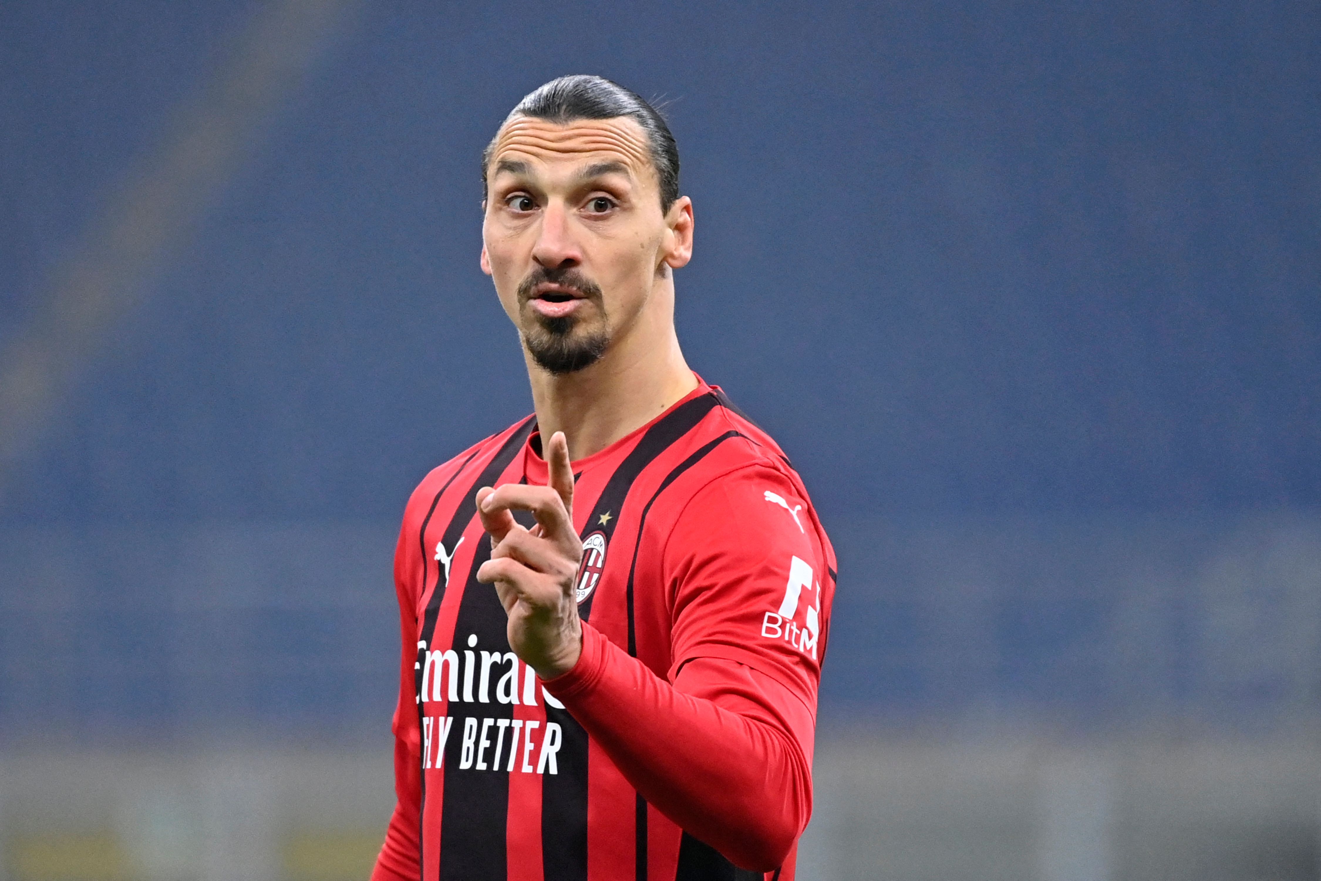 El delantero del AC Milan Zlatan Ibrahimovic reacciona durante el partido de la Serie A ante Juventus. (Foto Prensa Libre: AFP)