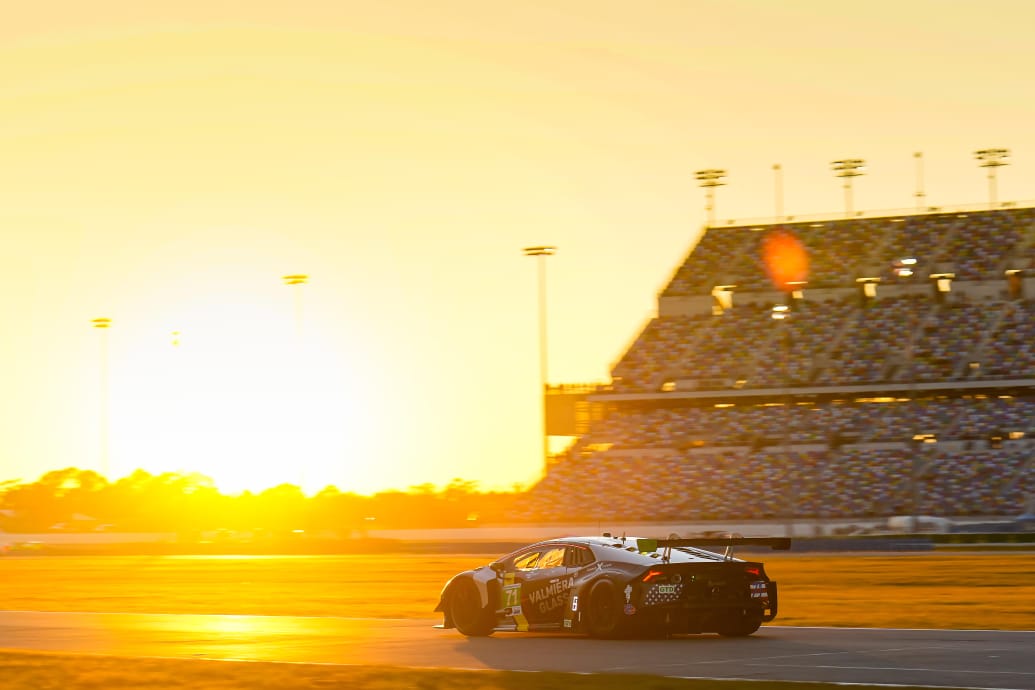 El piloto nacional Mateo Llarena durante su participación en las 24 horas de Daytona 2022. (Foto Prensa Libre: Cortesía)