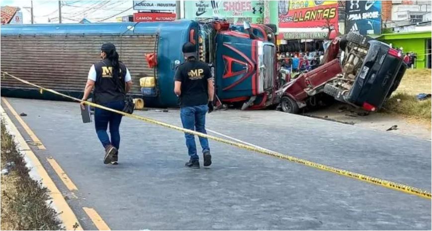 El piloto que protagonizó el impactante accidente en Xela fue capturado y ligado a proceso penal. (Foto Prensa Libre: Hemeroteca)