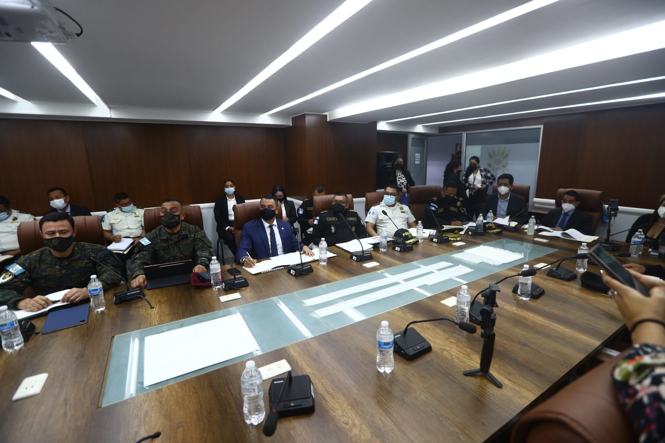 Diputados de oposición cuestionan a las autoridades de los ministerios de la Defensa, Gobernación y de la PNC sobres su actuar en el conflicto entre Nahualá y Santa Catarina Ixtahuacán. (Foto Prensa Libre: María José Bonilla)