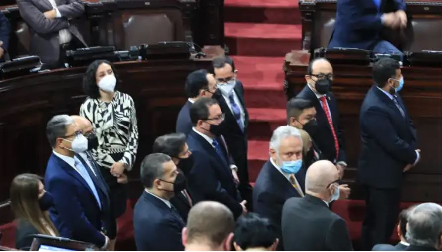 El Congreso juramentó a la comisión postuladora que deberá nominar a los 6 candidatos a fiscal general. (Foto Prensa Libre: Hemeroteca PL)