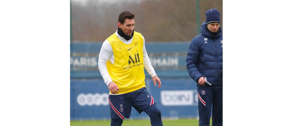 Leo Messi acaba de volver a los entrenamientos con el PSG. (Foto Prensa Libre: Twitter @PSG_espanol)