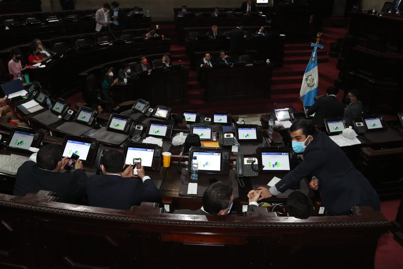 Diputados del Congreso de la República aprobaron este martes 1 de febrero la Ley de Vacunación. (Foto Prensa Libre: Byron García)