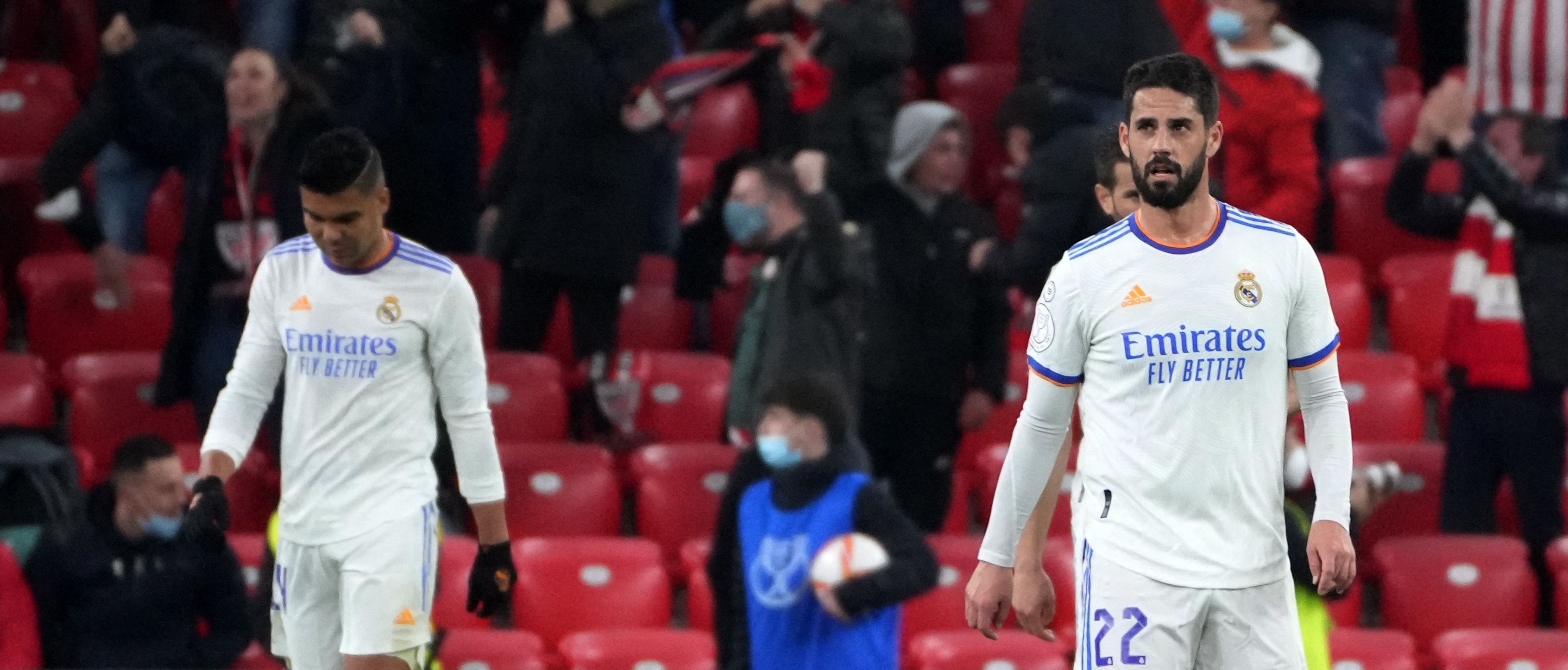 Casemiro fue el jugador señalado de fallar en la jugada del gol. (Foto Prensa Libre: AFP)