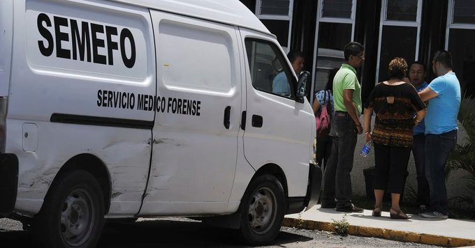 Los cuerpos, que se presume son de tres guatemaltecos, se encuentran en el Semefo de Comitán de Domínguez, Chiapas, México. (Foto Prensa Libre: Tomada como referencia de @HiPeopleSocial) 