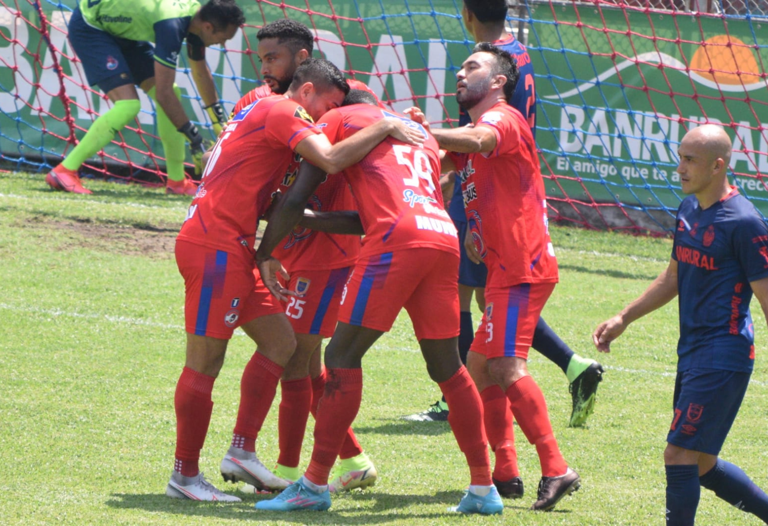 El Deportivo Iztapa logró remontar ante Municipal en el estadio El Morón. Foto Cristian Menéndez / Liga Nacional GT.