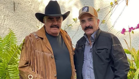 Vicente Fernández y su hijo