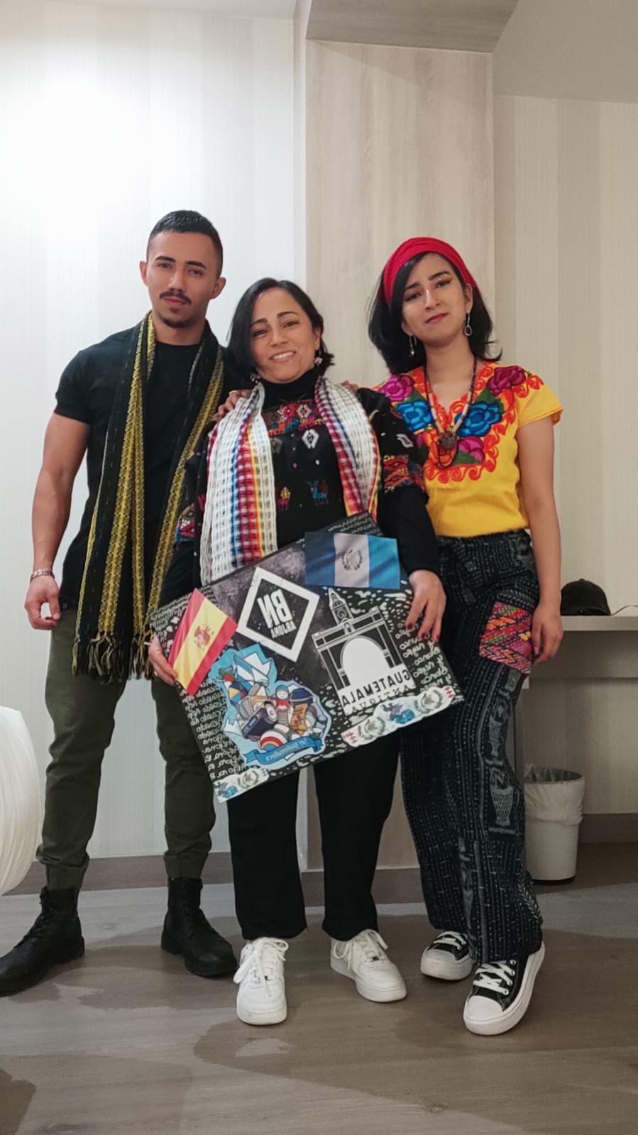 Admiradores guatemaltecos de Ricardo Arjona