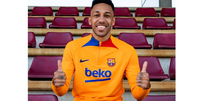 El Barcelona suma músculo a su delantera con la llegada del gabonés Pierre-Emerick Aubameyang hasta 2025. (Foto Prensa Libre: Twitter @FCBarcelona_es)