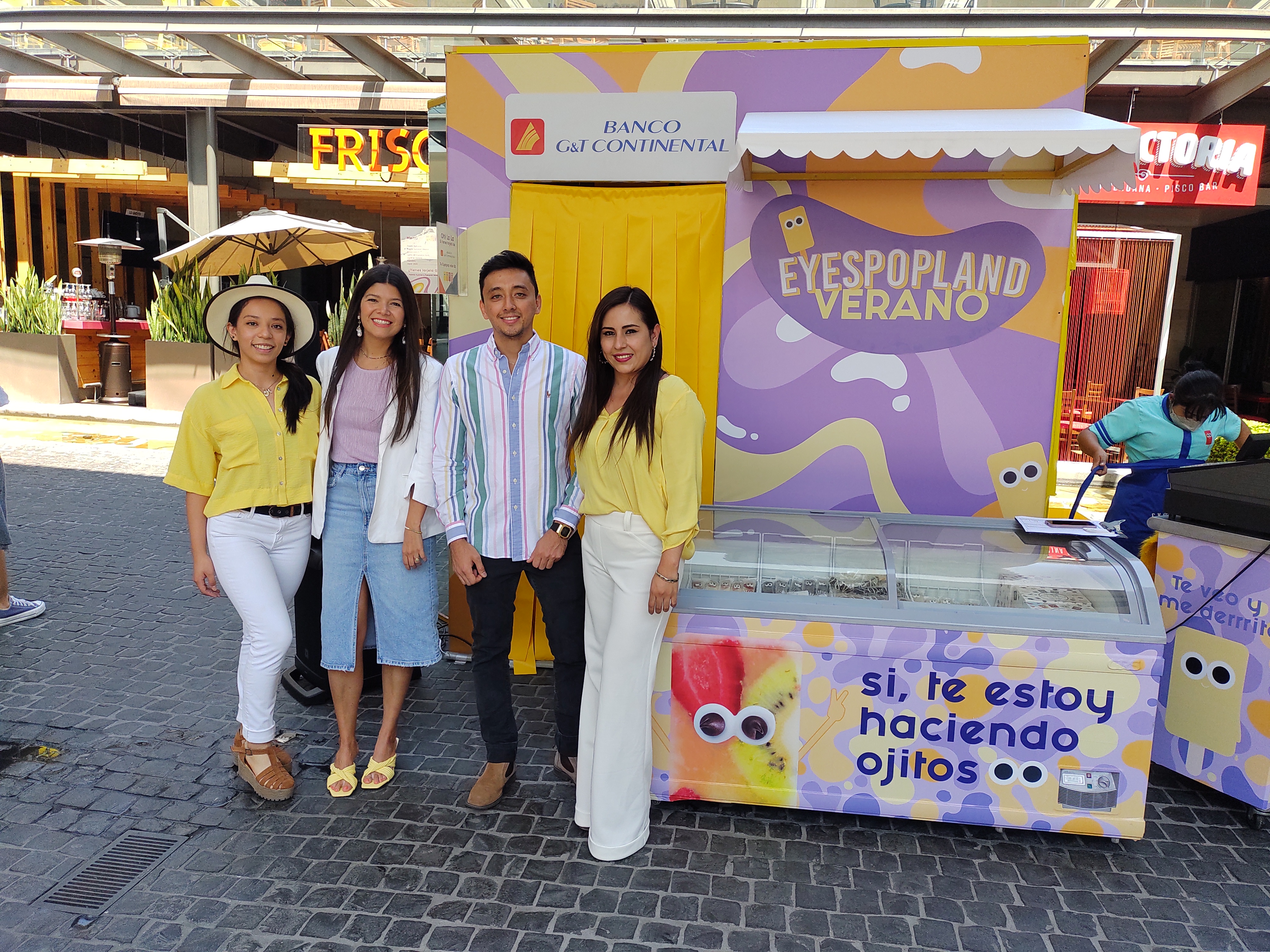 Los guatemaltecos podránd disfrutar de un rico helado con descuento especial si posee tarjetas del Banco G&T Continental.Foto Prensa Libre: Norvin Mendoza