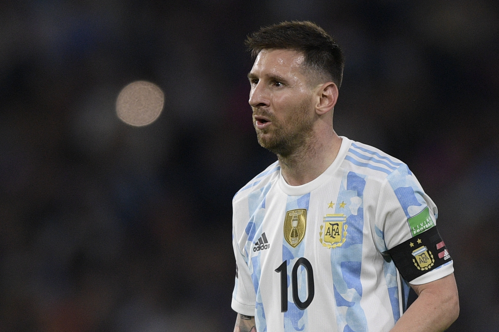 Messi en el partido de ayer frente a Venezuela, (Foto Prensa Libre: AFP)