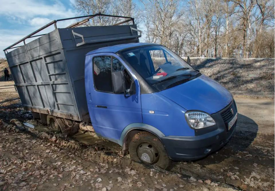 A las tropas rusas les espera la temible "raspútitsa". (Foto Prensa Libre: AFP)