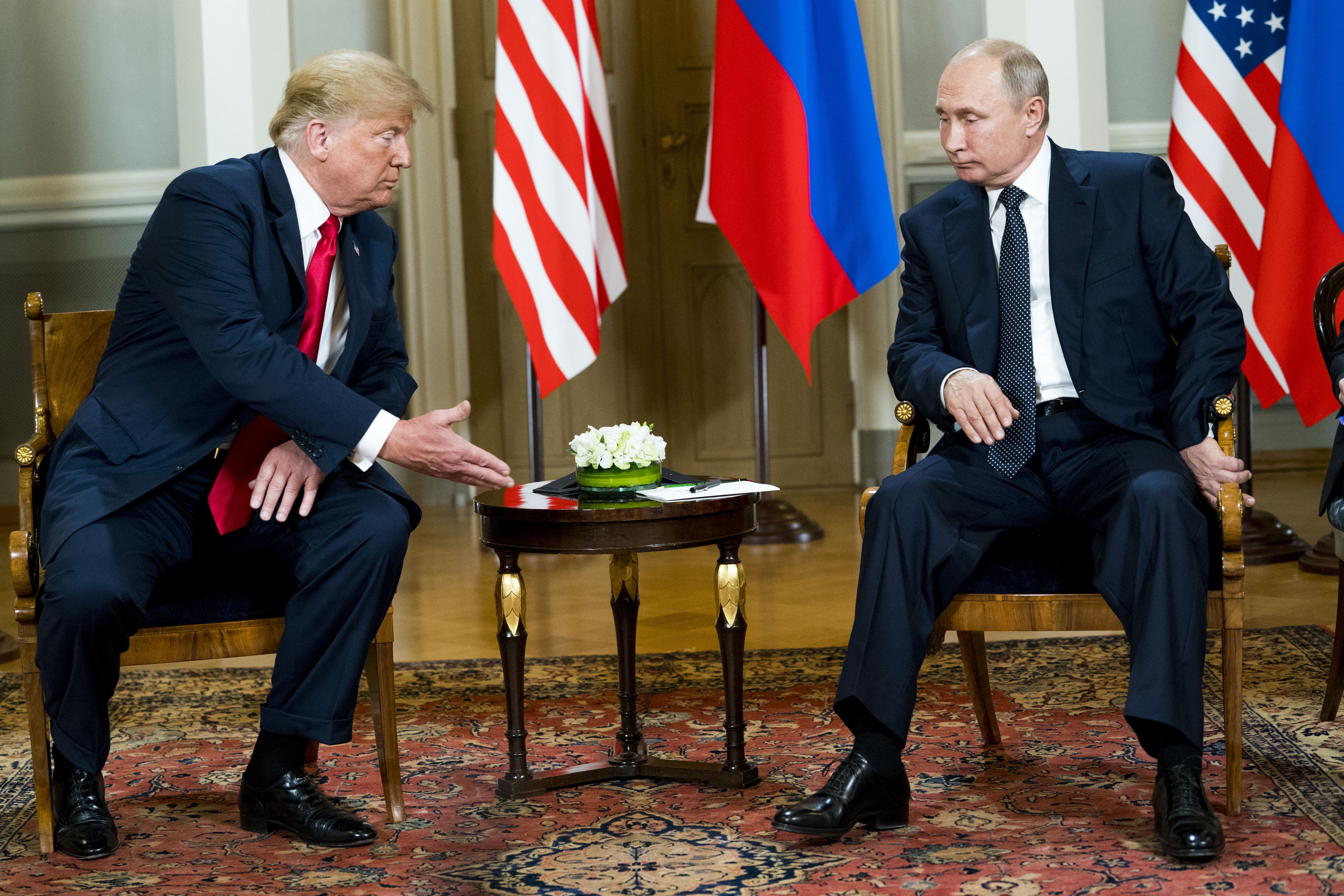 El presidente Vladimir Putin reunido con el presidente Donald Trump en 2018. (Foto: Doug Mills/The New York Times)