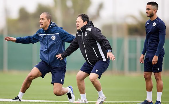 El guatemalteco llegó a la selección caribeña como asistente del Iñaki Bea. (Foto Prensa Libre: Instagram)
