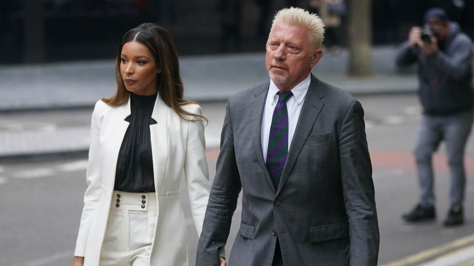 Boris Becker lleg'o a la corte con su pareja, Lilian de Carvalho Monteiro.