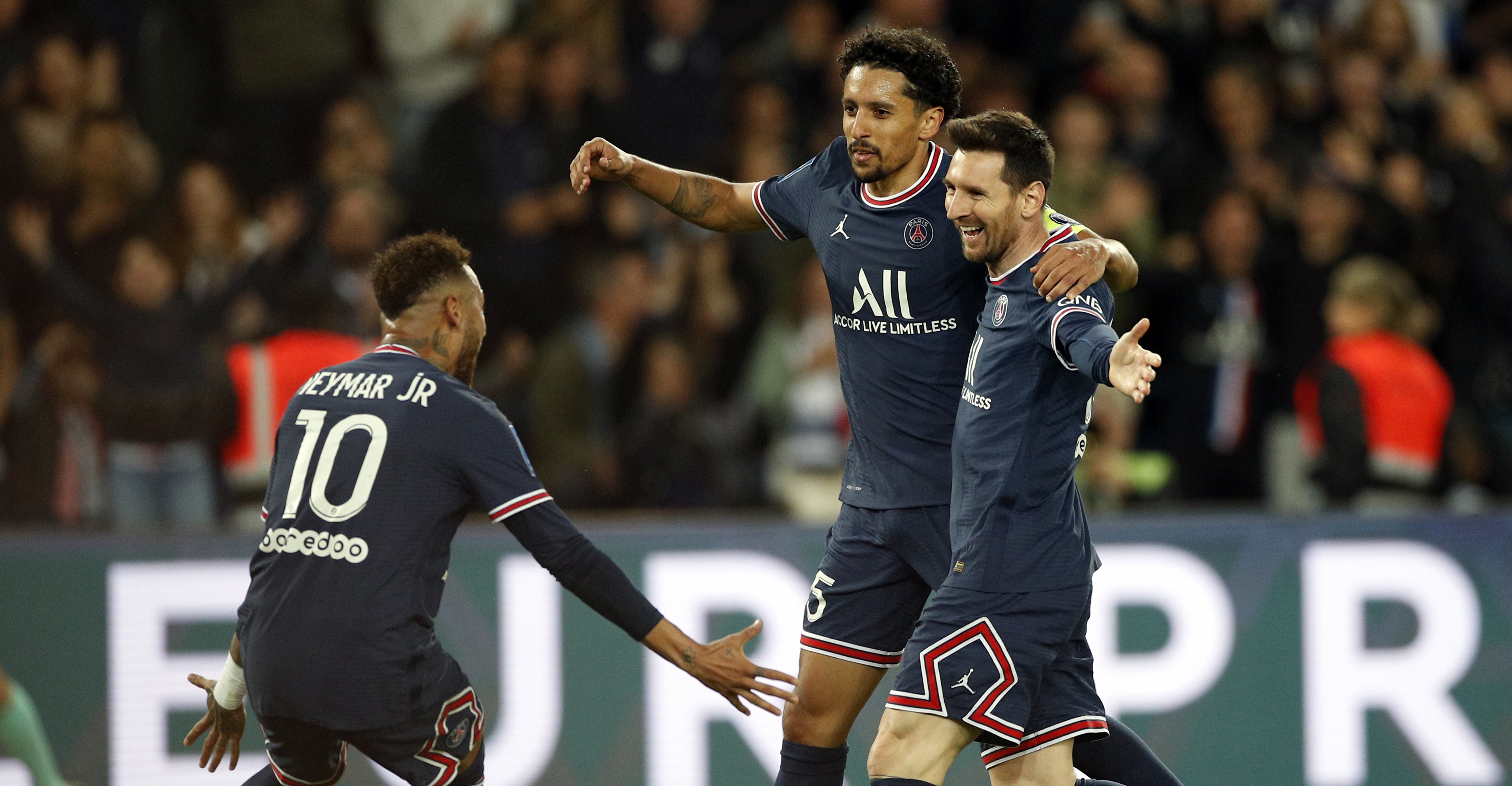 El Paris Saint Germain celebra su décimo titulo de Ligue 1. Foto Prensa Libre (EFE)