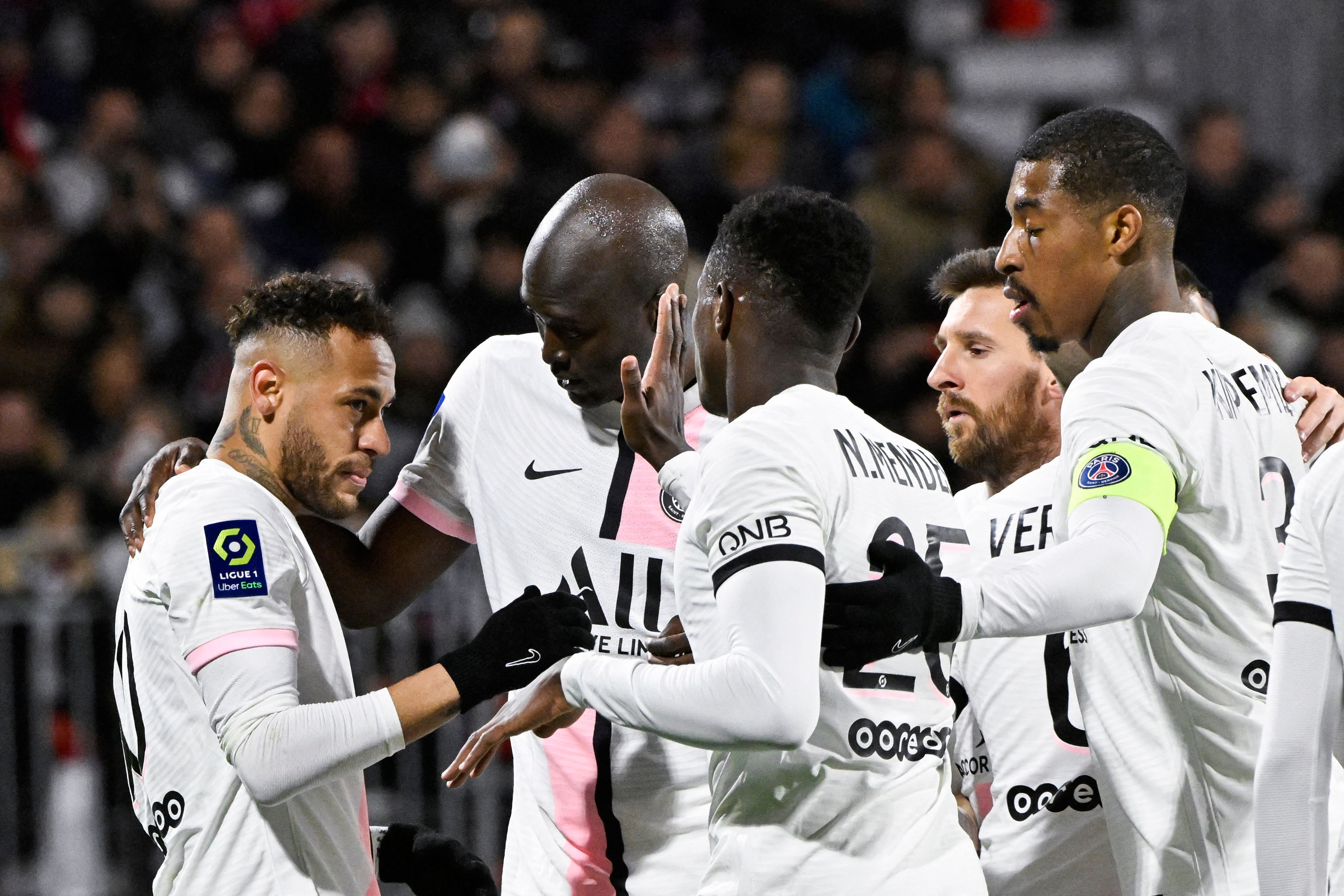 El PSG logró un gran resultado gracias a su tridente de ataque. Foto Prensa Libre (AFP)