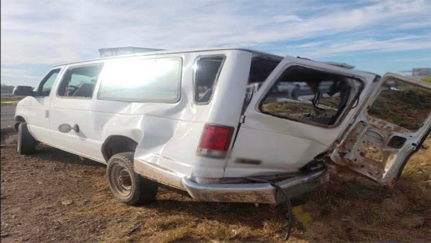 El vehículo en el que viajaban los guatemaltecos chocó en la carretera federal México 15, en el tramo Hermosillo-Querobabi. (Foto Prensa Libre: Tomada de @Radio_Zocalo)