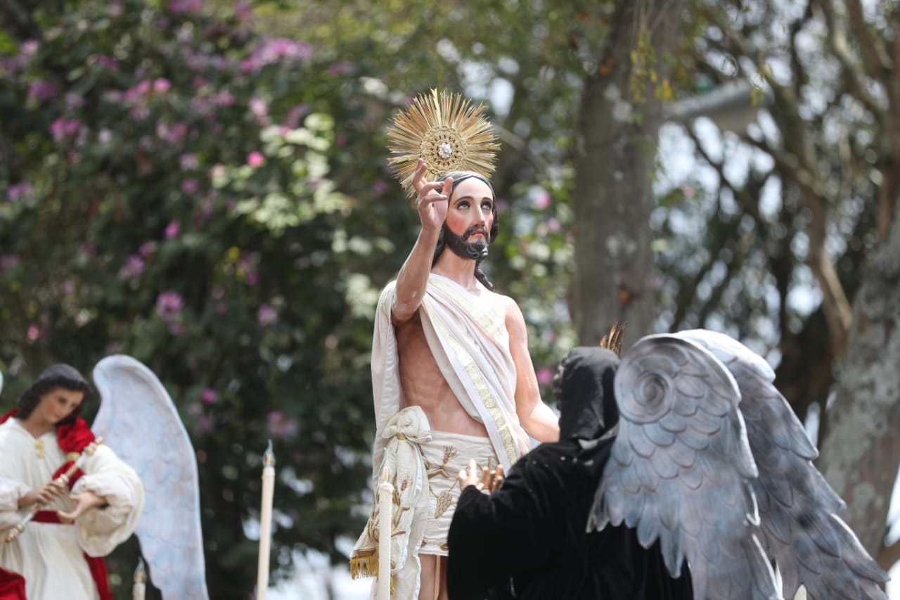 Fotografía de la procesión de Cristo Resucitado