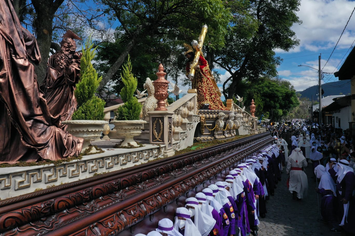 Domingo de Ramos: Jesús de la Merced recorre las calles de la Antigua Guatemala