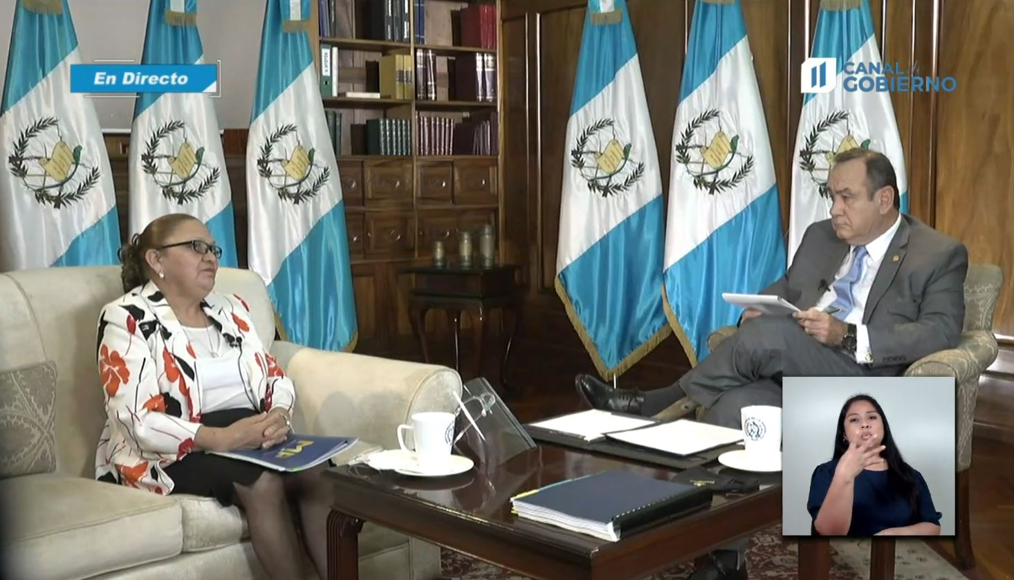 María Consuelo Porras Argueta, actual fiscal general, en la entrevista con el presidente Alejandro Giammattei en Casa Presidencial. (Foto Prensa Libre: Captura de video)
