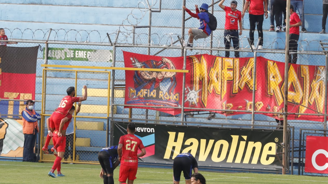 Municipal es líder en solitario del torneo. Foto Prensa Libre (Esbin García)