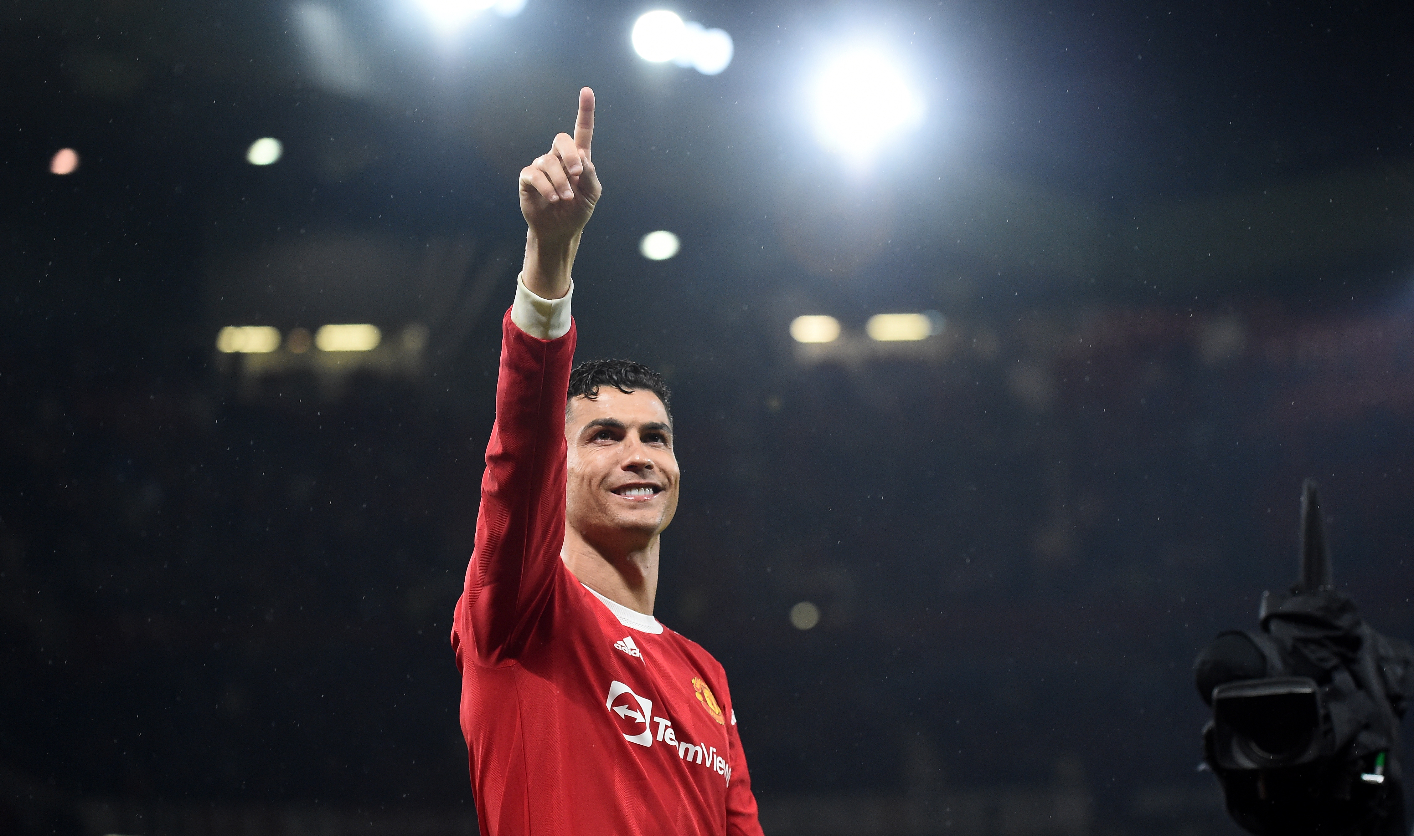 Cristiano Ronaldo en Old Trafford. (Foto Prensa Libre: EFE)