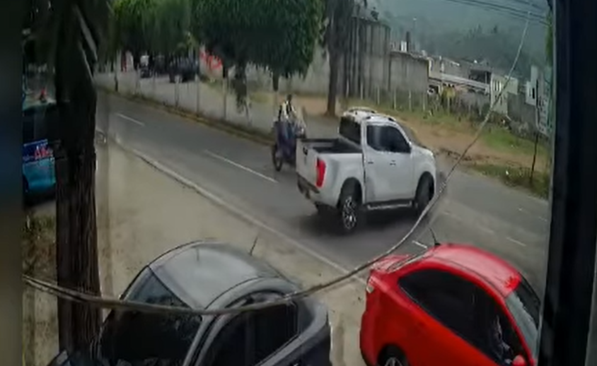 GRABAN ACCIDENTE EN JALAPA