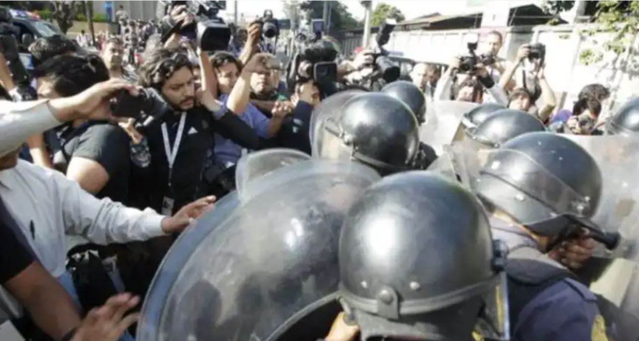 Varios ataques y agresiones en contra de peristas han aumentado. (Foto Prensa Libre: Hemeroteca PL)