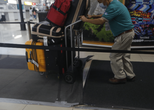 AEROPUERTO LA AURORA