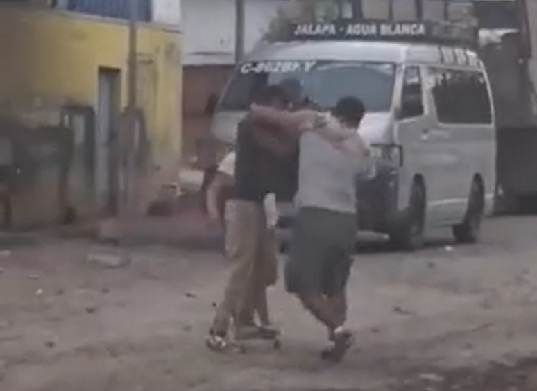 PELEA EN AGUA BLANCA JUTIAPA