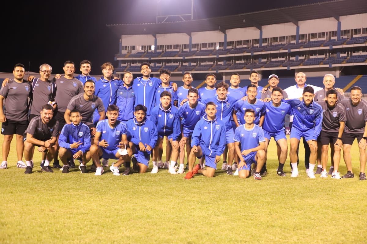 La Selección Sub 20 de Guatemala en el Estadio Olímpico Metropolitano de San Pedro Sula, Honduras. (Foto Prensa Libre: Fedefut)