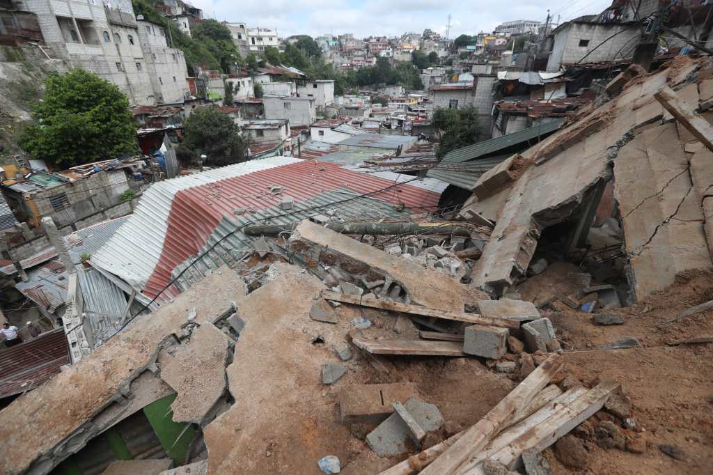 Derrumbe, zona 5, lluvias, junio 2022