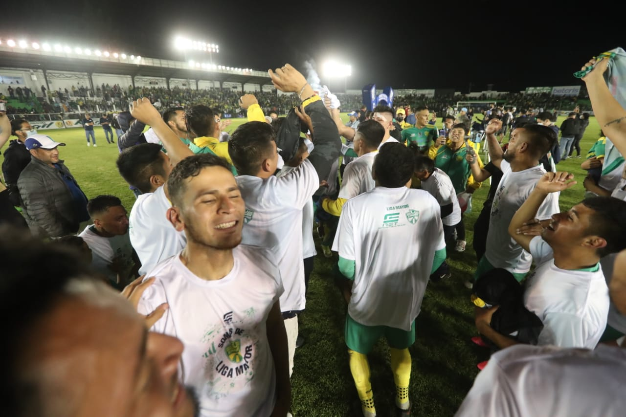 Xinabajul logró el ascenso. Foto Prensa Libre (Erick Ávila)