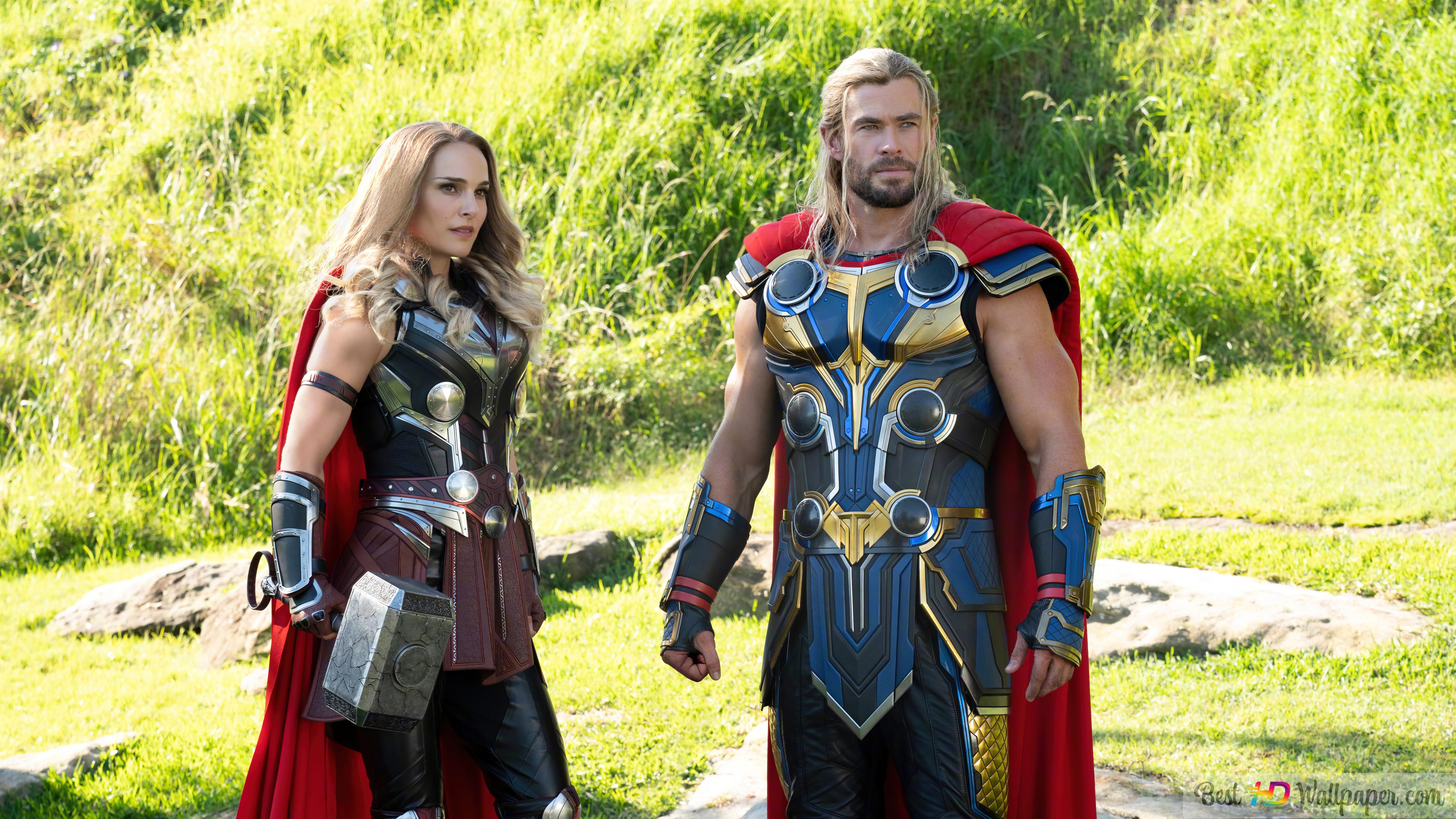 Más de una década después de su debut y con una decena de películas a sus espaldas encarnando a Thor, Chris Hemsworth regresa con la versión más surrealista de Marvel en "Thor: Love and Thunder". Foto: EFE/Jasin Boland/Marvel Studios /