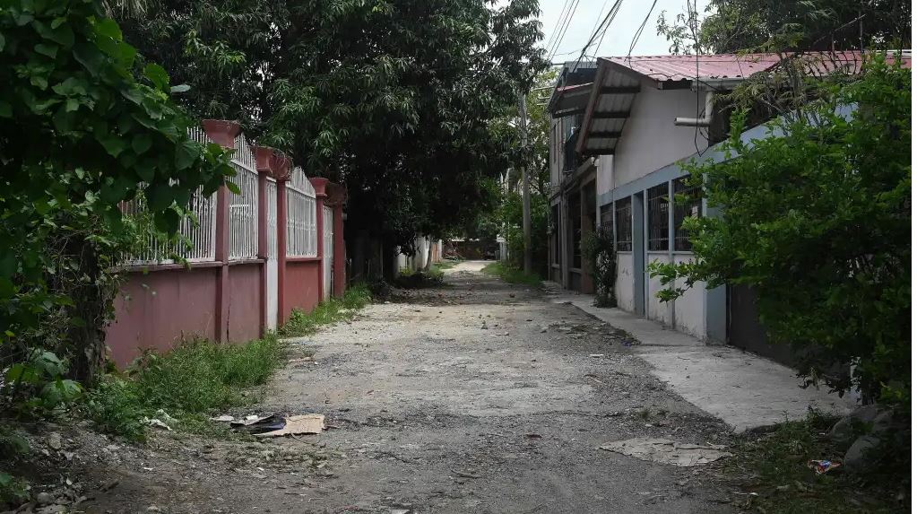 Los pandilleros les dieron un ultimatum a los pobladores para que abandonaran sus viviendas. (Foto Prensa Libre: AFP)