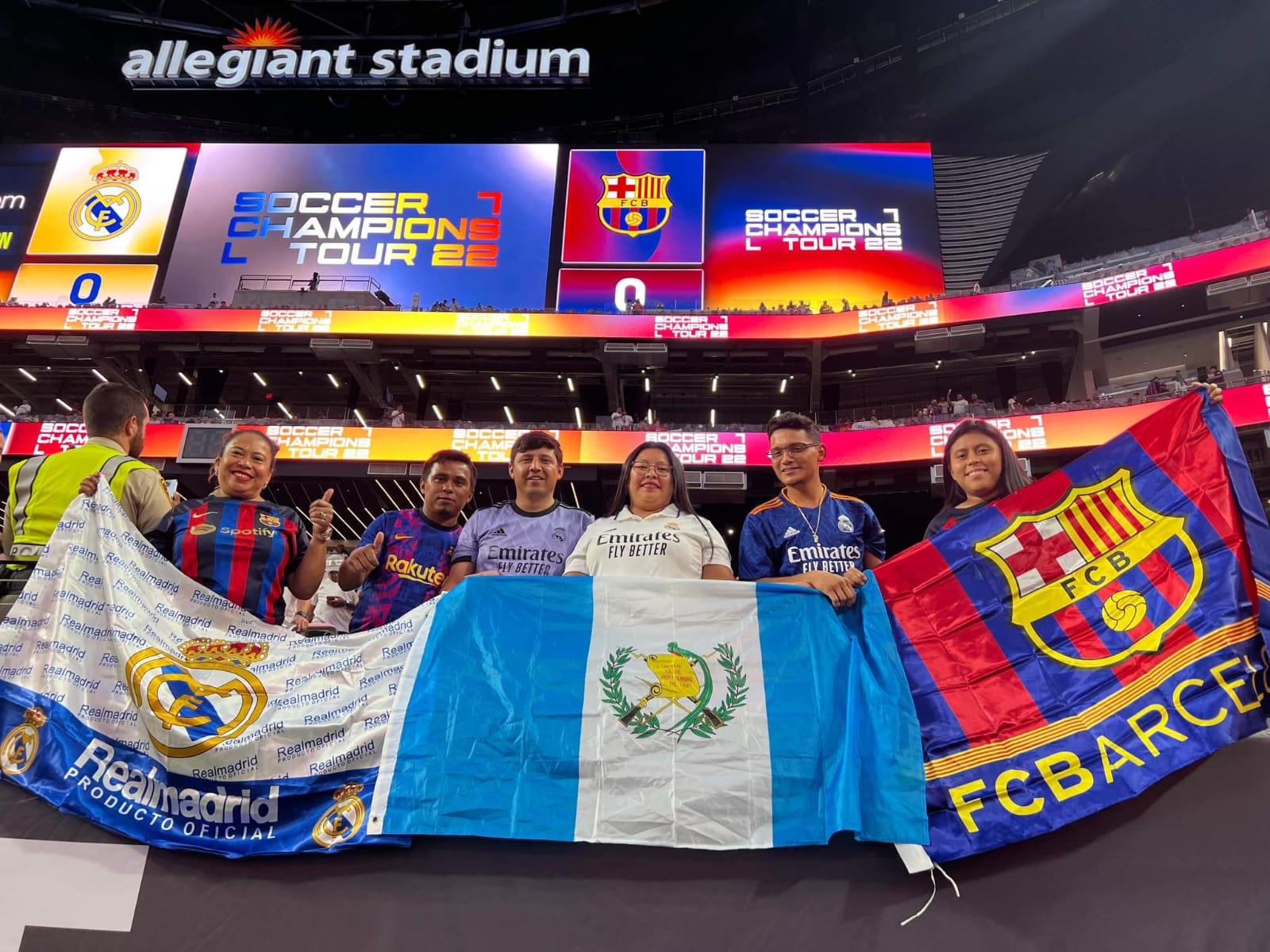 Afición guatemalteca presente en Las Vegas para El Clásico. Foto Prensa Libre (Cortesía)