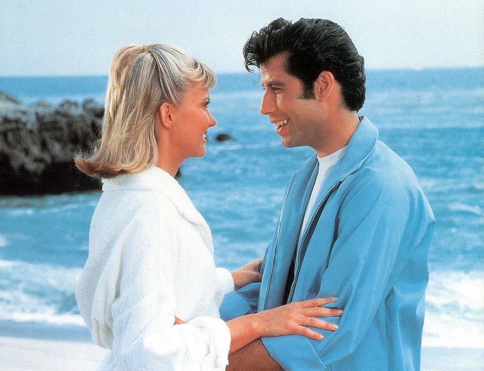 Sandy y Danny tuvieron un romance de verano, pero cuando se reencontraron en el instituto las cosas habían cambiado... GETTY IMAGES