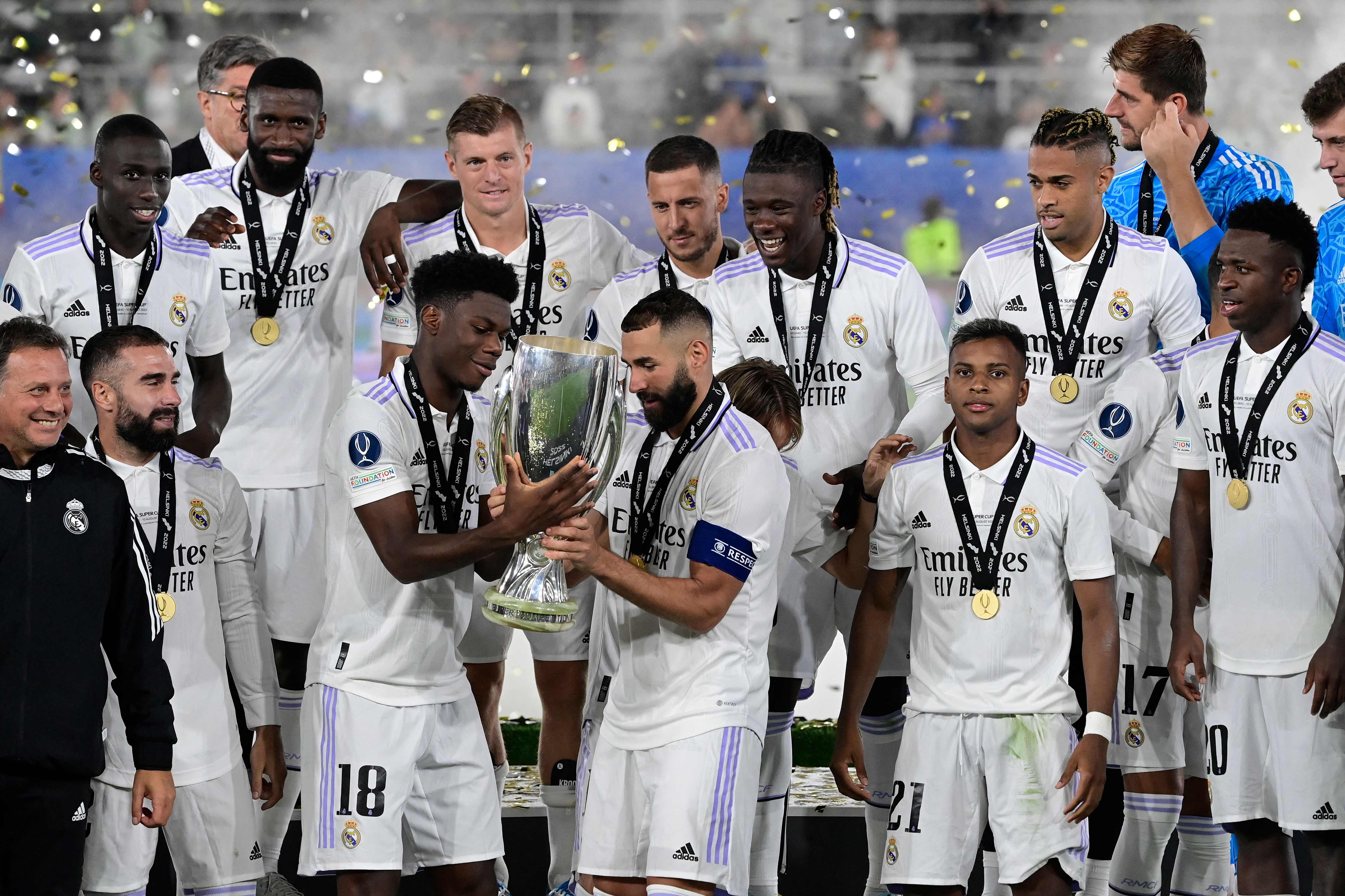 Los jugadores del Real Madrid celebran el título. (Foto Prensa Libre: AFP)