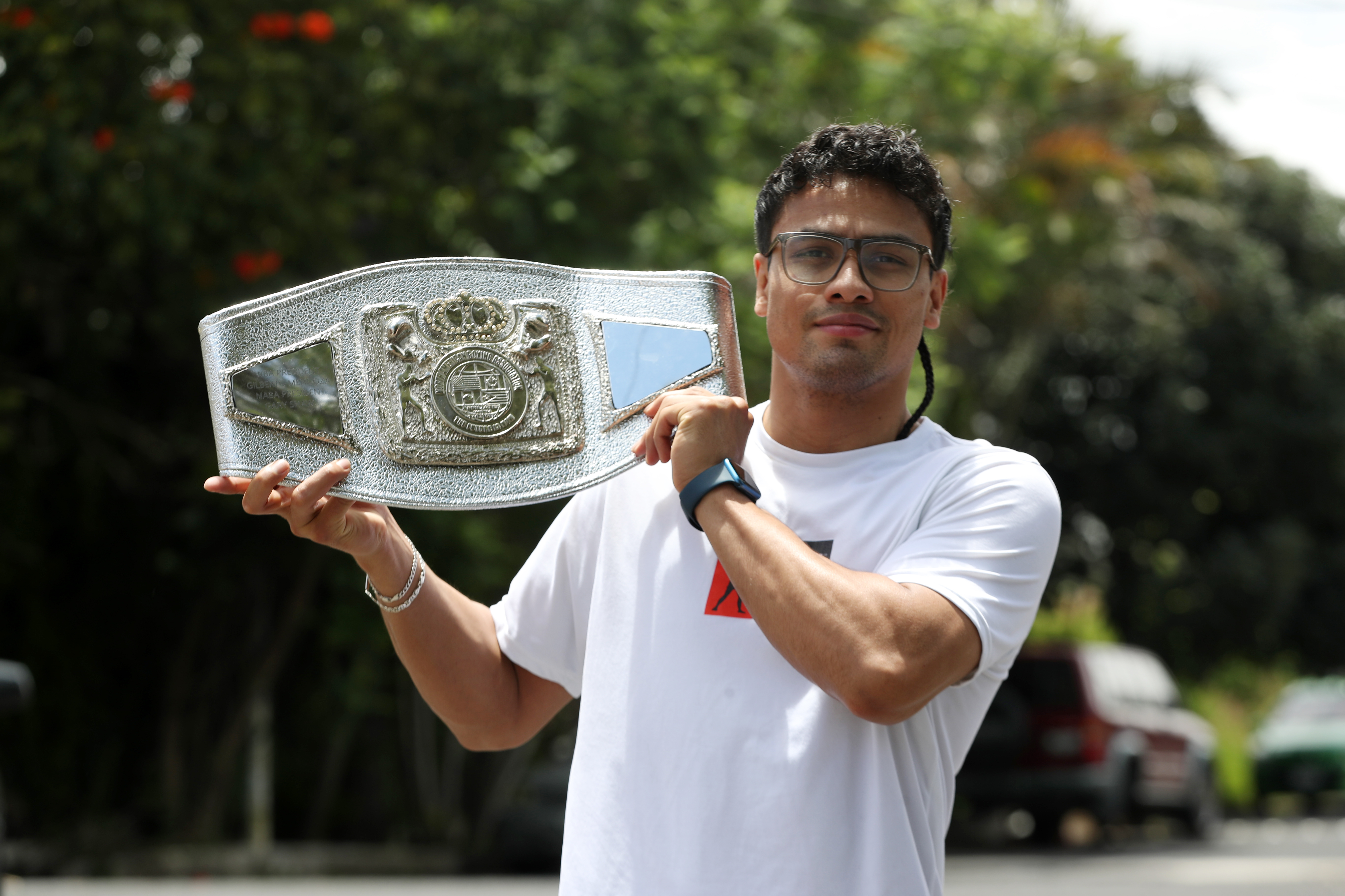 El boxeador guatemalteco Léster Martínez derrotó al mexicano Rodolfo “La Cobrita” Gómez, en el “Fight Fest 2022” en Texas, su primera pelea en Estados Unidos.

(Foto Prensa Libre: María Reneé Barrientos Gaytan).