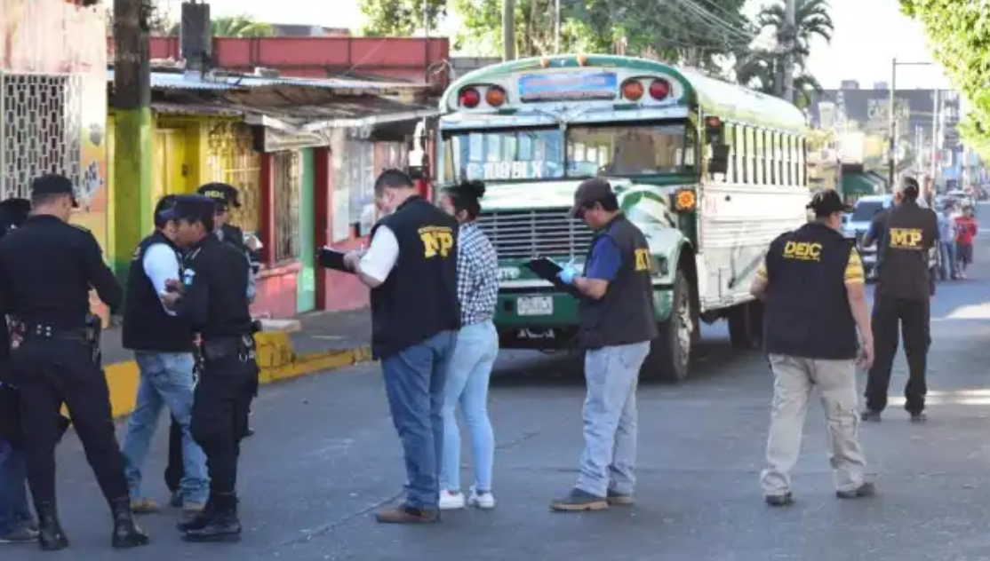 Más de 500 pilotos de transporte público han perdido la vida de forma violenta del 2010 al 2022 en Guatemala. (Foto Prensa Libre: Hemeroteca PL)