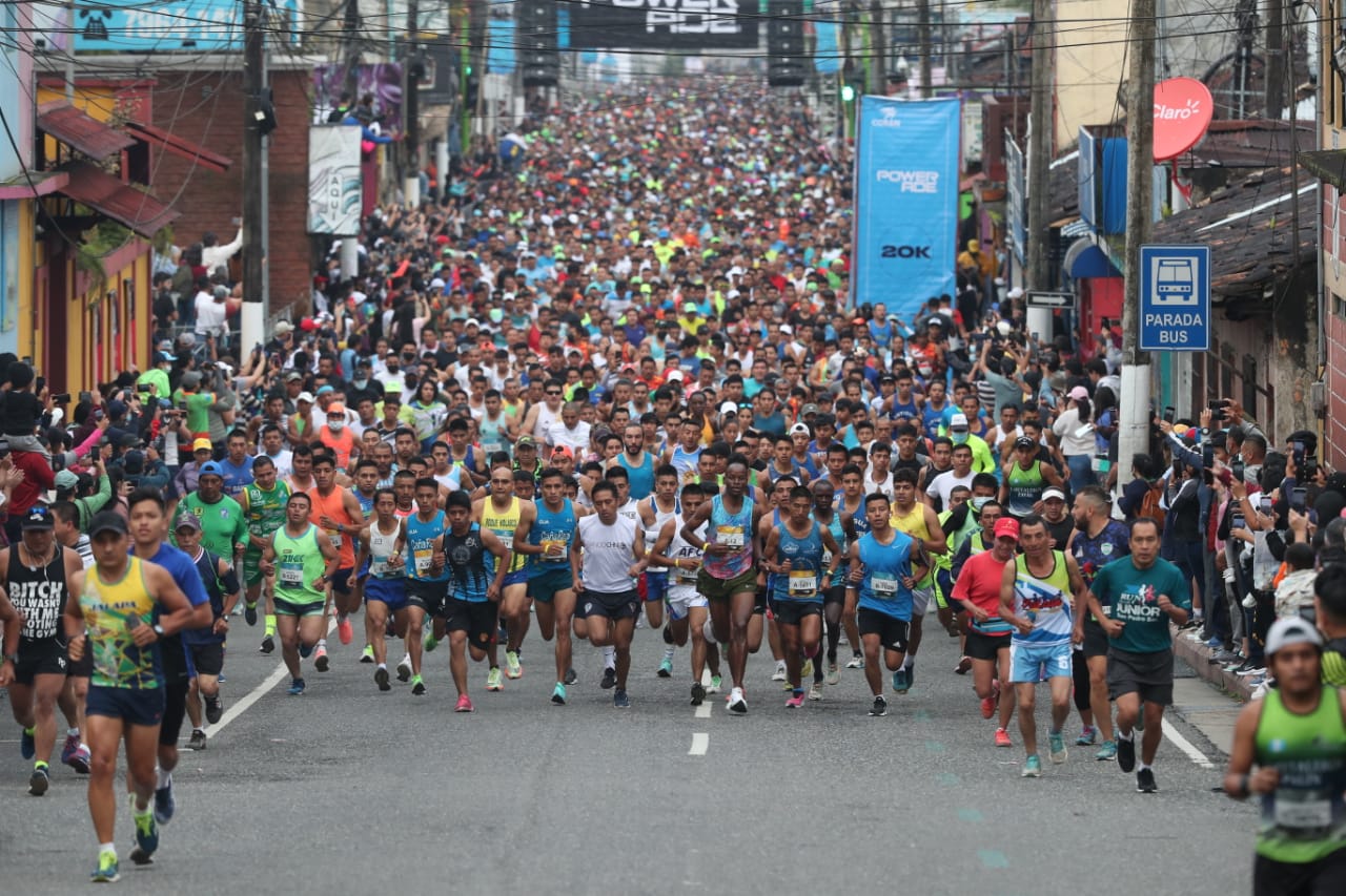 Uno de los corredores no llegó a la meta pero es recordado por amigos y familiares como todo un campeón. Fotografía: Prensa Libre (Erick Ávila).