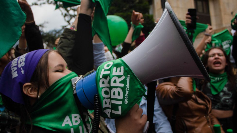 Las creencias patriacarles agazapadas están resurgiendo en lo que parece una vuelta al pasado. (GETTY IMAGES)