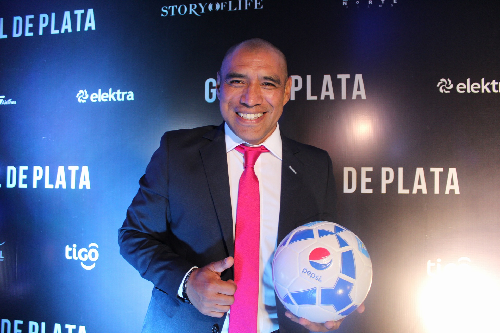 Juan Carlos Plata en el estreno del “Gol de Plata”. / Foto: Fernanda Mérida 