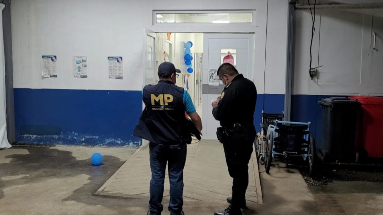 Roban en Hospital de Mazatenango