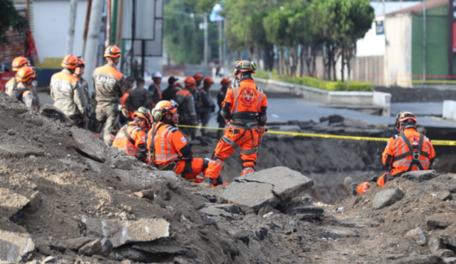 Socavón en Villa Nueva 